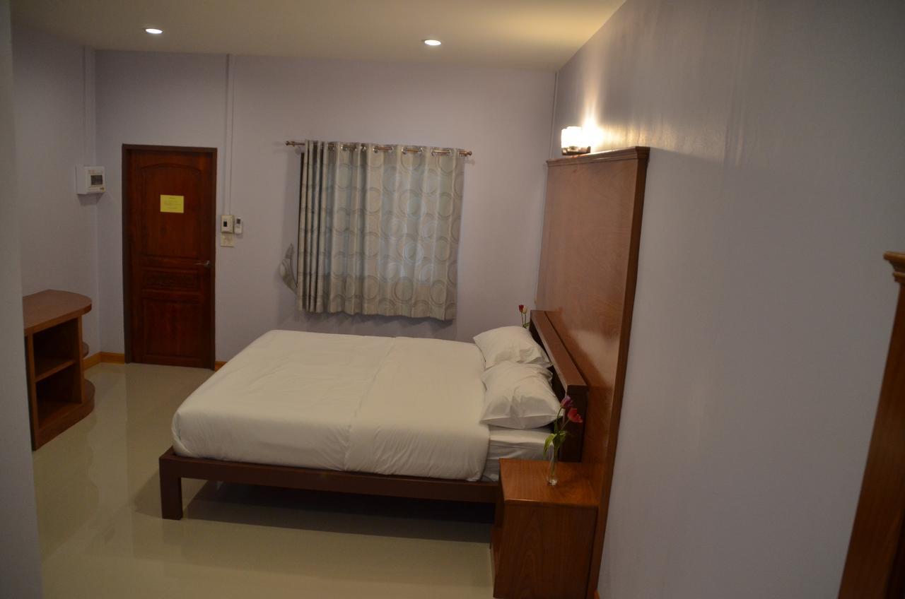 Chao Phraya Home Ban Bon  Exterior photo
